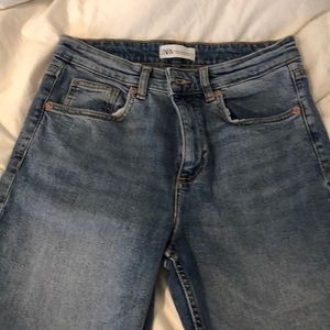 Zara jeans ! Never worn